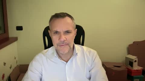 Snapshot of niceshy_71 chatting on 02-12-25, 06:19 Andrew online show from 02-12-25, 06:19
