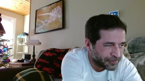 Snapshot of nichous77 chatting on 12-20-24, 06:02 Nick online show from 12-20-24, 06:02