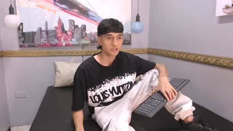 Snapshot of nick_damon chatting on 12-27-24, 08:07 Nick online show from 12-27-24, 08:07