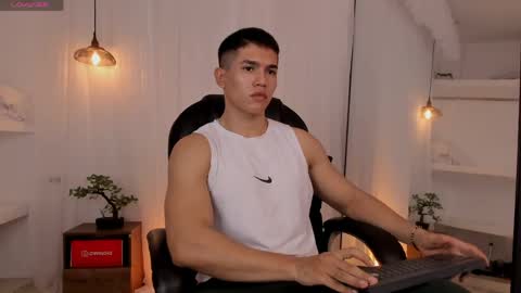 nick fenix online show from 05-06-26, 01:25