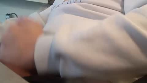 Snapshot of nick_x_b chatting on 11-26-25, 09:54 nick_x_b online show from 11-26-25, 09:54