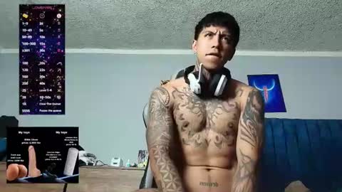 Nickhot0609 online show from 07-09-26, 11:47
