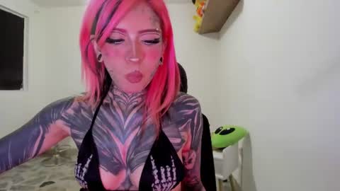   Help me reach 100 thumbs up online show from 07-05-26, 04:19
