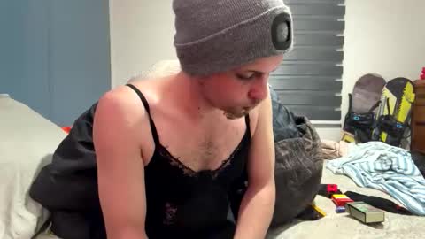 nickie42082 online show from 10-27-25, 07:12