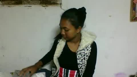 nickiqqyuu online show from 06-25-26, 12:21