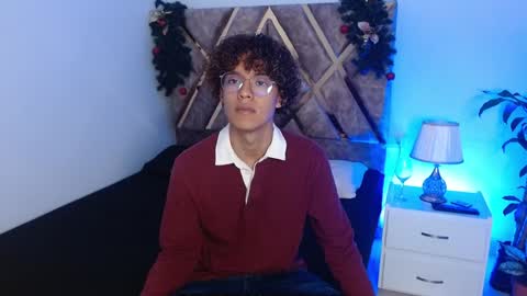 Snapshot of nickolas_moon chatting on 12-19-24, 12:23 Nickolas Muoz online show from 12-19-24, 12:23