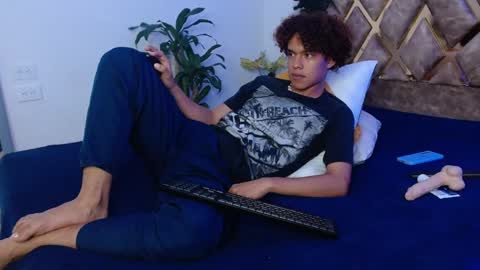 Snapshot of nickolas_moon chatting on 12-30-24, 11:38 Nickolas Muoz online show from 12-30-24, 11:38