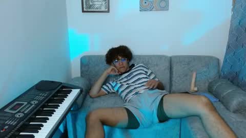 Snapshot of nickolas_moon chatting on 01-13-25, 09:09 Nickolas Muoz online show from 01-13-25, 09:09