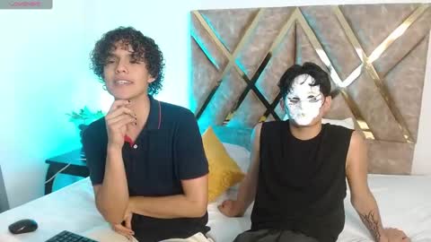 Snapshot of nickolas_moon chatting on 03-08-25, 01:39 Nickolas Muoz online show from 03-08-25, 01:39