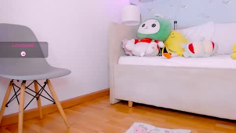 Snapshot of nicksantos_ chatting on 02-11-25, 06:44 Nicolas online show from 02-11-25, 06:44