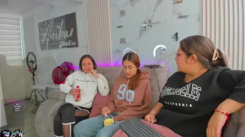 nicky_as online show from 01-15-26, 01:37