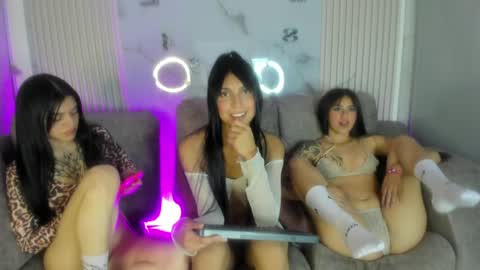 nicky_as online show from 04-22-26, 06:49