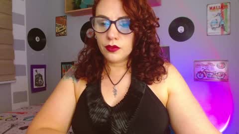 lucy online show from 02-07-25, 01:04