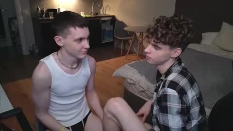 Nicki  Danny online show from 09-22-25, 05:48