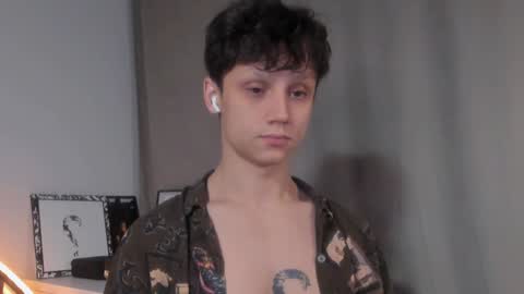 Nicky Neal online show from 12-09-24, 01:07