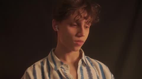 Nicky Neal online show from 02-14-25, 01:34