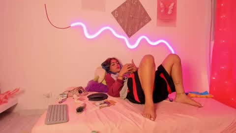 Snapshot of nicky_teem chatting on 01-10-25, 04:44 nicky_teem online show from 01-10-25, 04:44