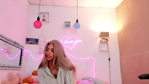 Snapshot of nicky_teem chatting on 03-06-25, 11:25 nicky_teem online show from 03-06-25, 11:25
