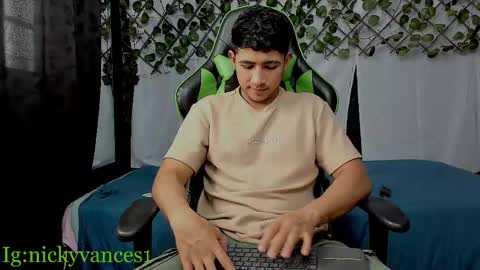 nicky online show from 09-20-25, 07:26