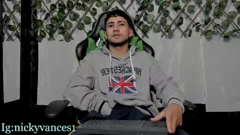 nicky online show from 10-10-25, 07:24