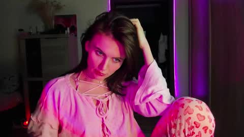 Nicky Weekends online show from 02-14-25, 05:57