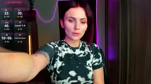 Nicky Weekends online show from 09-13-25, 03:17