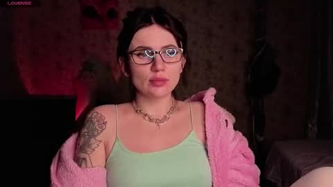 Nicky Weekends online show from 01-31-26, 10:30