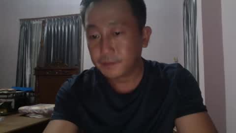 Snapshot of nickyang75 chatting on 12-04-24, 08:29 nickyang75 online show from 12-04-24, 08:29