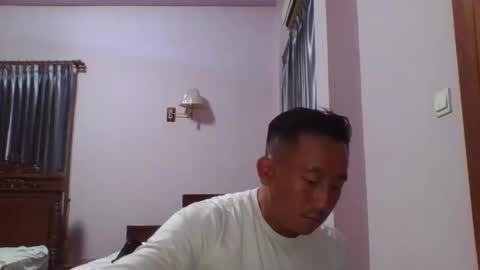 Snapshot of nickyang75 chatting on 10-11-25, 08:51 nickyang75 online show from 10-11-25, 08:51