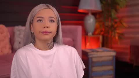 Snapshot of nickybennz chatting on 11-07-25, 07:03 Nicky online show from 11-07-25, 07:03