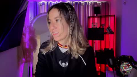 Nicky online show from 06-19-26, 05:50