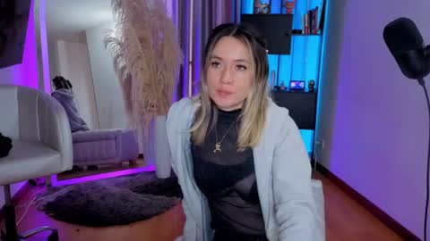 Nicky online show from 07-11-26, 05:04