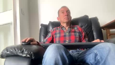 Snapshot of nico181969 chatting on 02-24-25, 11:32 Nico online show from 02-24-25, 11:32