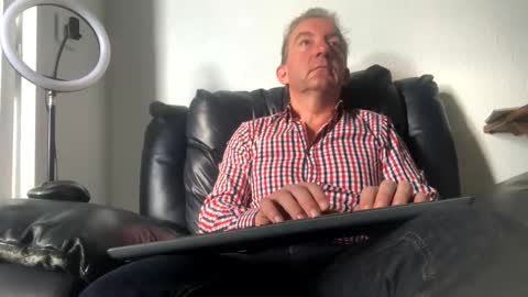 Snapshot of nico181969 chatting on 11-17-25, 02:45 Nico online show from 11-17-25, 02:45