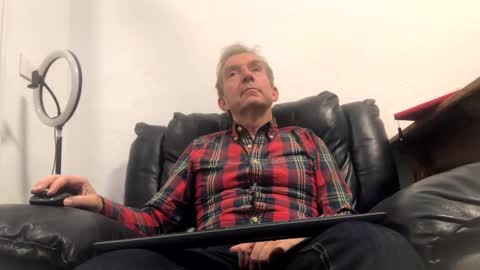 Snapshot of nico181969 chatting on 11-28-25, 02:14 Nico online show from 11-28-25, 02:14