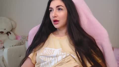 Snapshot of nicol_angel888 chatting on 02-18-25, 02:59 Nicole Online at about after 1000 6 UK time or 900 - 500 UK time it approximate time interval online show from 02-18-25, 02:59