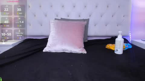 Snapshot of nicol_betancur chatting on 09-13-25, 12:05 Nicol online show from 09-13-25, 12:05