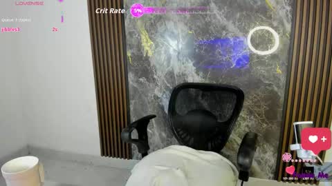 Snapshot of nicol_jone chatting on 10-01-25, 11:00 Nicol sanchez online show from 10-01-25, 11:00