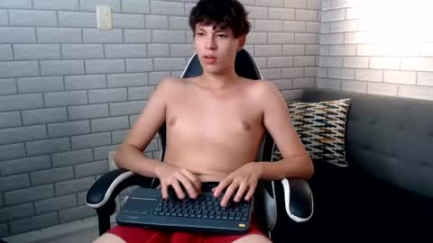 Snapshot of nicola_hard chatting on 07-11-26, 02:58 Nicola online show from 07-11-26, 02:58