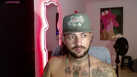 nicolas online show from 01-16-25, 05:42