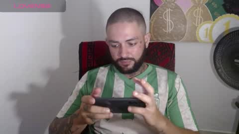 nicolas online show from 03-05-25, 04:13