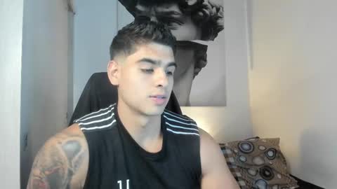 Snapshot of nicolasmuscle chatting on 02-09-25, 10:00 Andres online show from 02-09-25, 10:00