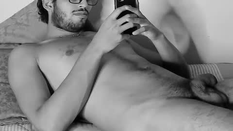nicolasrodrii online show from 06-12-26, 11:57