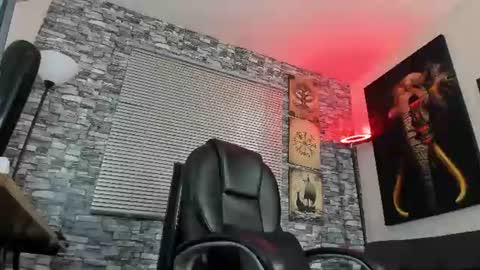 Nicolas Fellener online show from 06-14-26, 04:03