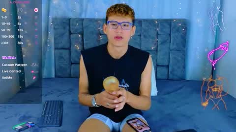 Snapshot of nicolastorres__ chatting on 05-19-26, 04:19 nicolastorres__ online show from 05-19-26, 04:19