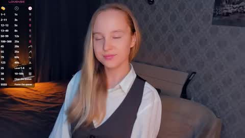 Nicoletta online show from 09-24-25, 05:27