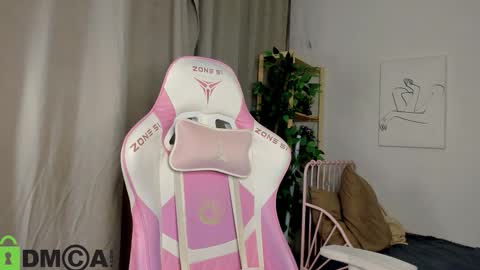 GMT7TueWedThSu 0300am-0900am. Sa 1000am-0400pm online show from 10-23-25, 08:18