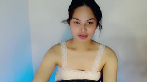 Snapshot of nicole_kiss01 chatting on 12-03-24, 01:32 nicole_kiss01 online show from 12-03-24, 01:32