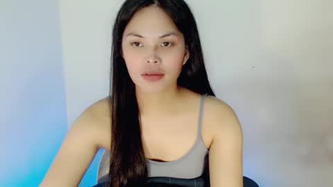 Snapshot of nicole_kiss01 chatting on 12-15-24, 01:43 nicole_kiss01 online show from 12-15-24, 01:43