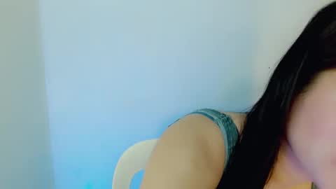 Snapshot of nicole_kiss01 chatting on 02-26-25, 08:59 nicole_kiss01 online show from 02-26-25, 08:59